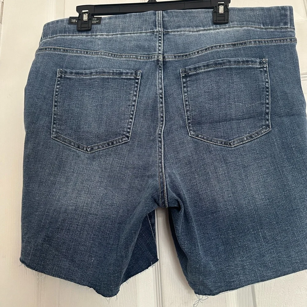 🆕Liverpool Los Angeles Bermuda Jeans Shorts - Picture 10 of 16